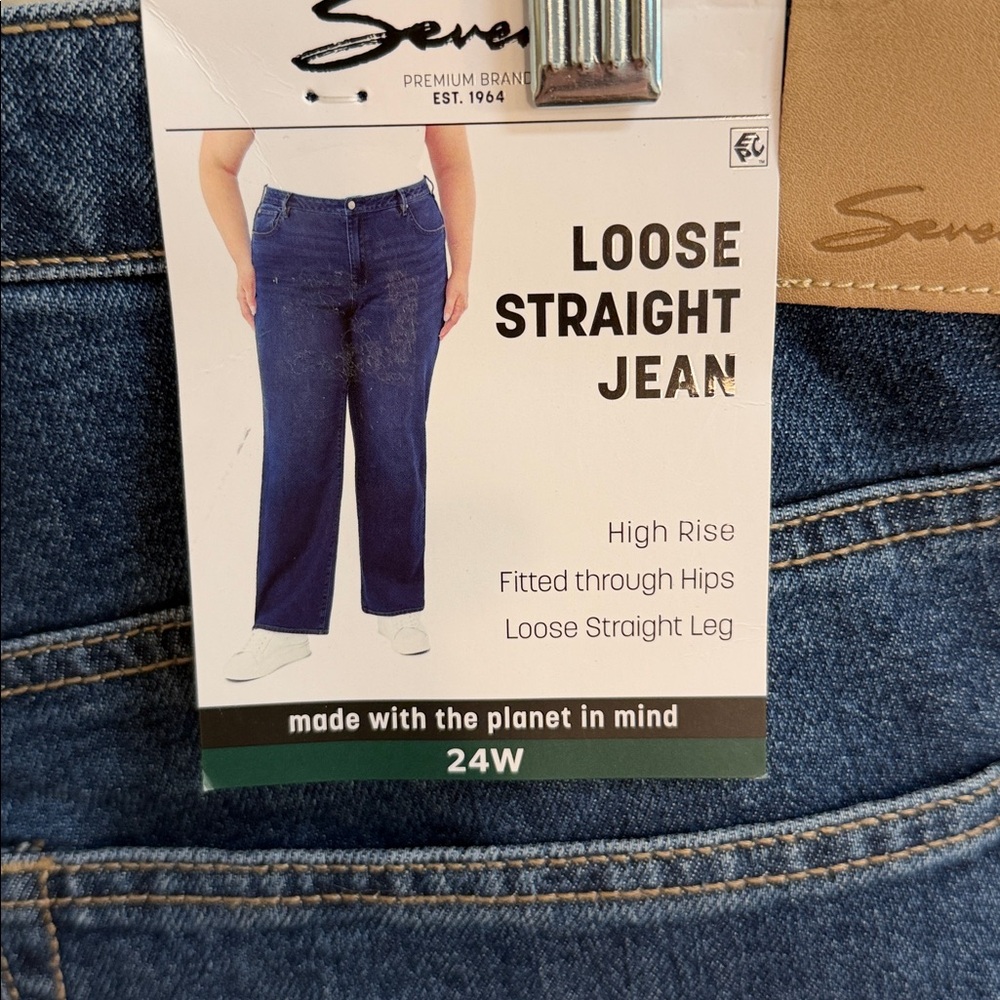NWT Size 24W Seven7 Loose Straight Jean